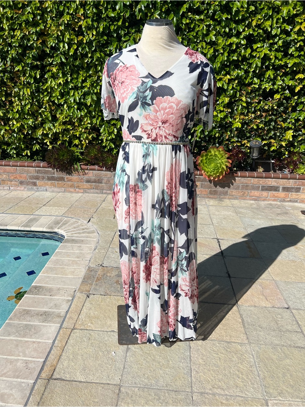 V-Neck Floral Maxi Dress in Rose Pink and White